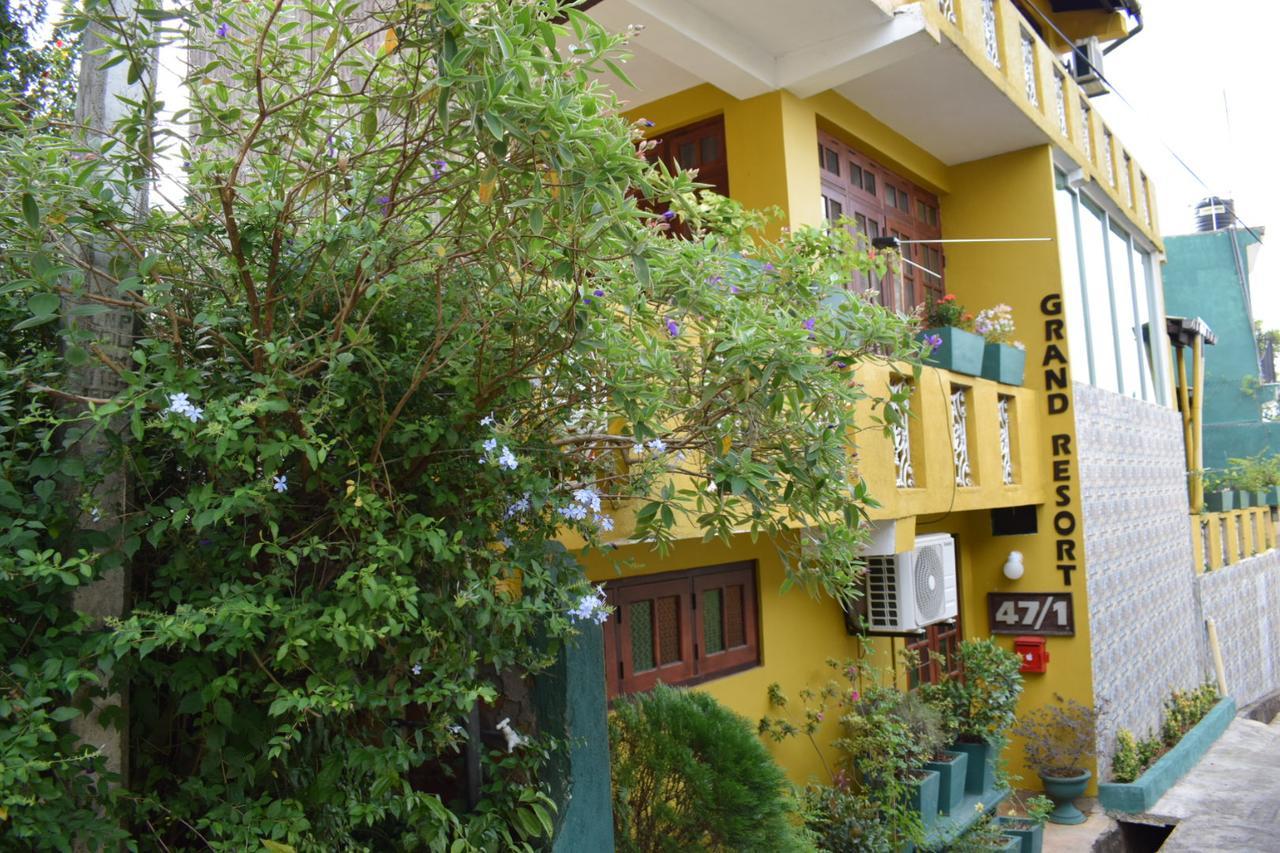 Grand Resort Kandy Exterior photo